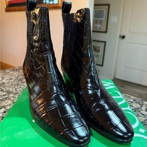 J CREW PIPER ITALIAN LEATHER CROC EMBOSSED WESTERN ANKLE BOOTS BLK SZ 7.5, EUC